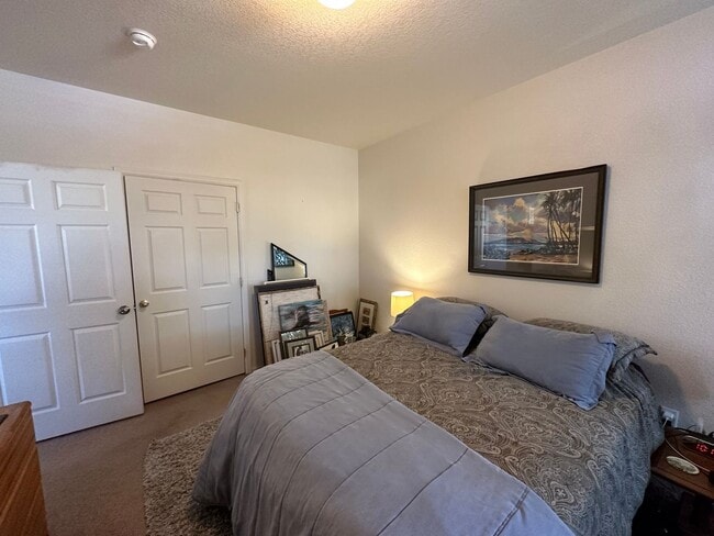 Building Photo - 2BD 2Bth near Centerra