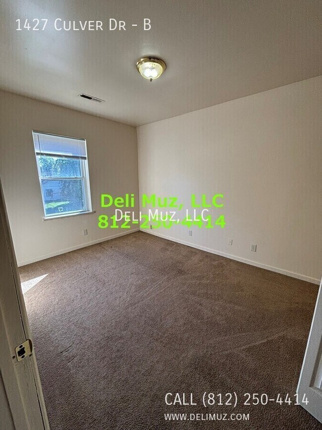 Building Photo - 1427 Culver Dr