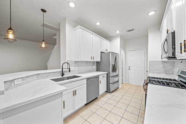 Building Photo - 16118 Market Garden Ln