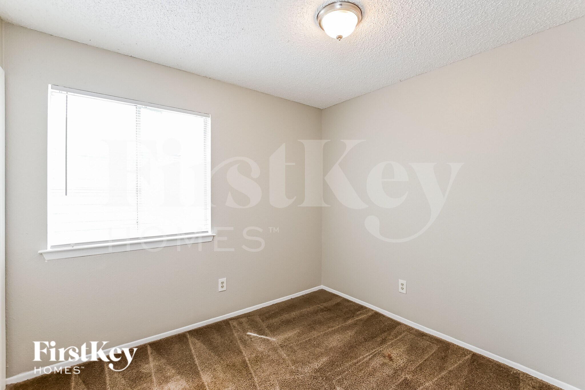 Building Photo - 6356 Porterway Dr