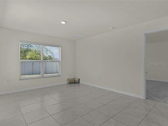 Building Photo - 8661 Triumph Cir