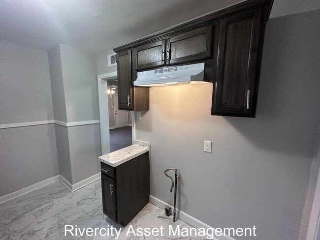 Building Photo - TWO-STORY BEAUTY IN BERCLAIR!!!! SECTION 8...