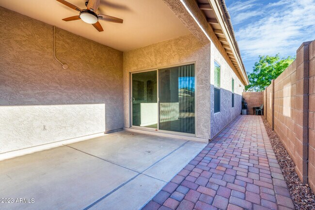 Building Photo - 44016 Pioneer Rd