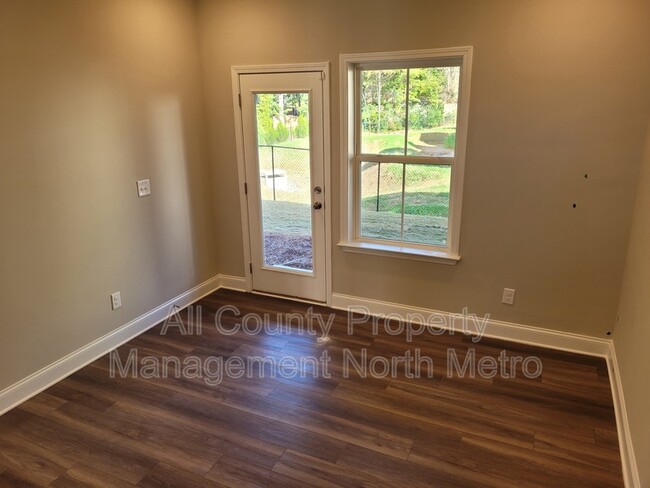 Building Photo - 2612 Blackburn Ct SE
