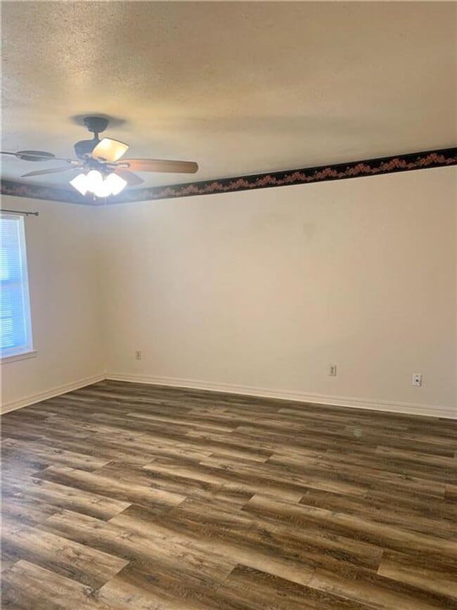 Building Photo - Charming Home with Open Kitchen, Fireplace & 2-Car Garage