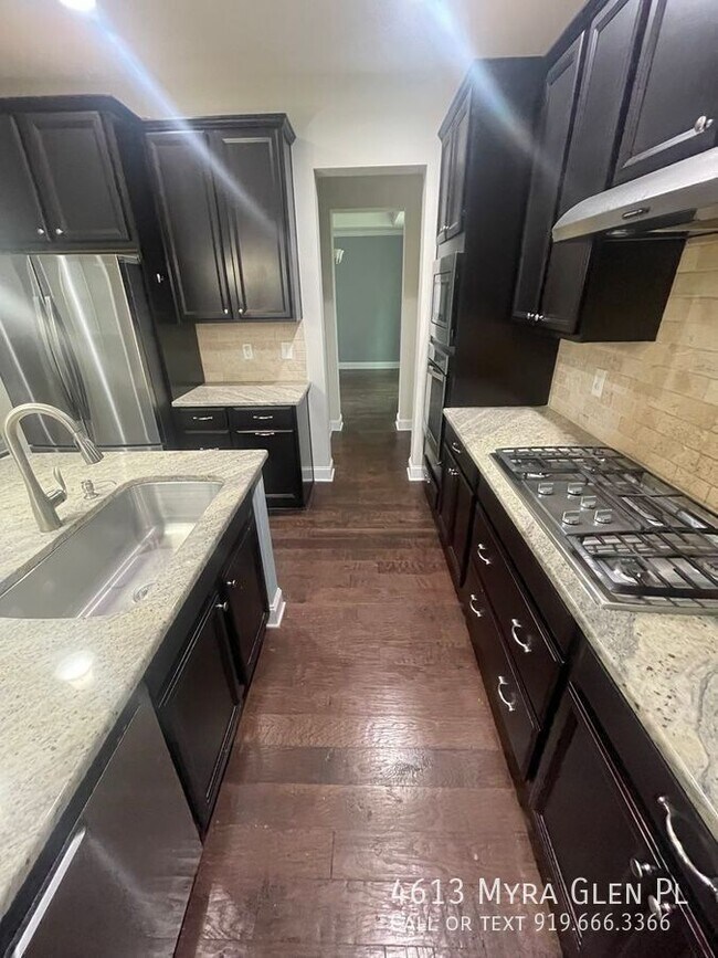Building Photo - 4613 Myra Glen Pl