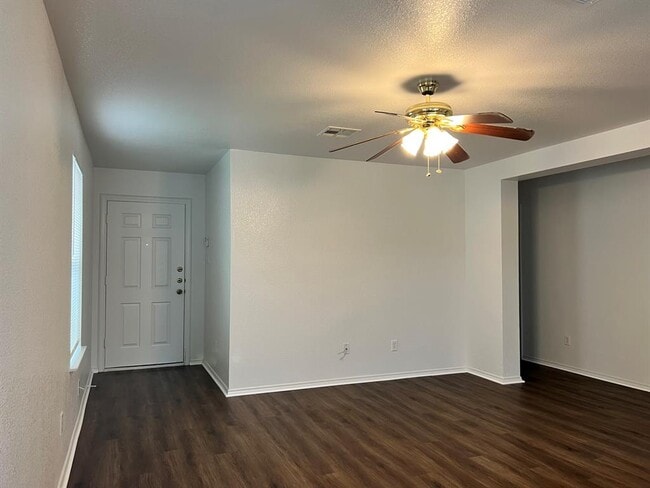 Building Photo - 2742 Perkins Pl