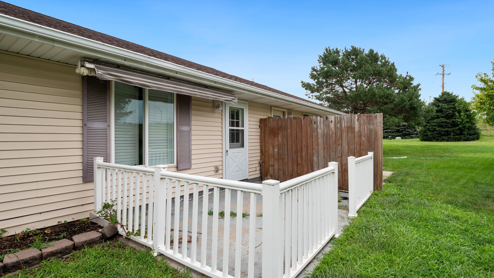 Building Photo - 2021 Vista View Dr