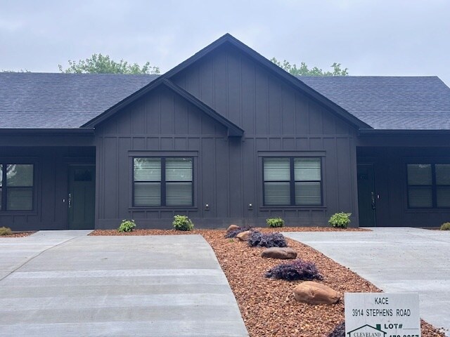 Building Photo - 3914 Stephens Rd NE