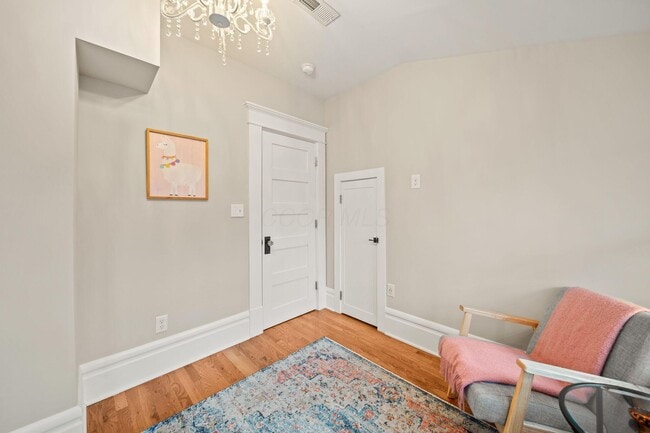 Building Photo - 503 S 3rd St