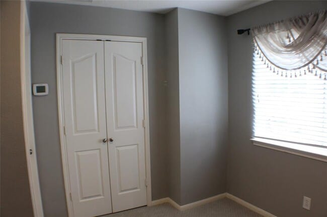 Building Photo - 1718 Heddon Falls Dr