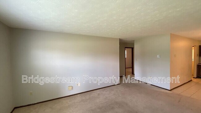 Building Photo - 52 Candlewood Ct