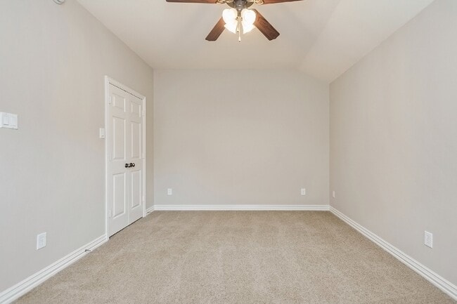 Building Photo - 39 Medley Ln