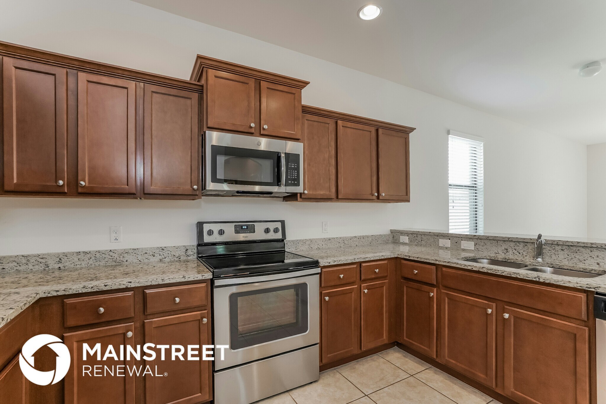 Building Photo - 945 SW 6th Pl