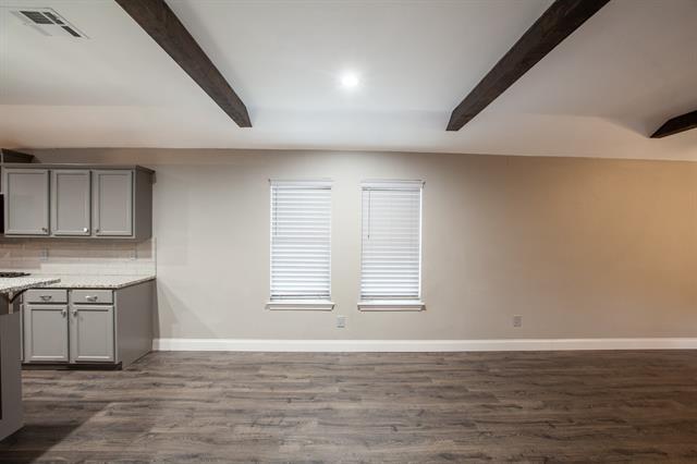 Building Photo - 1510 Syracuse Dr