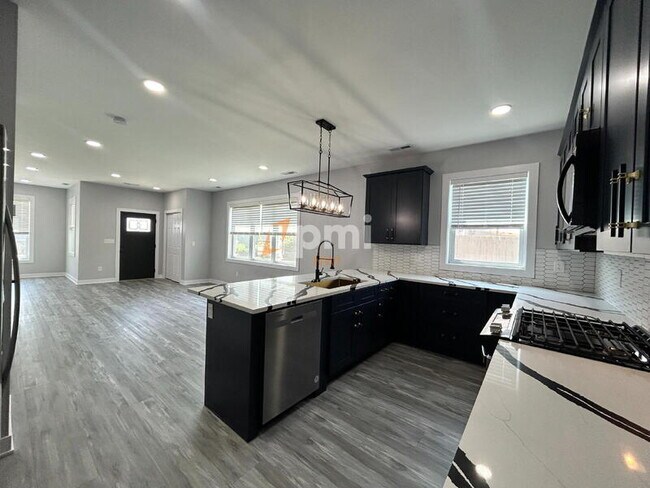 Building Photo - 5212 Torrence Ave