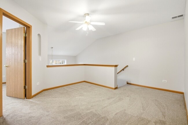 Building Photo - 3864 Pathfinder Ln