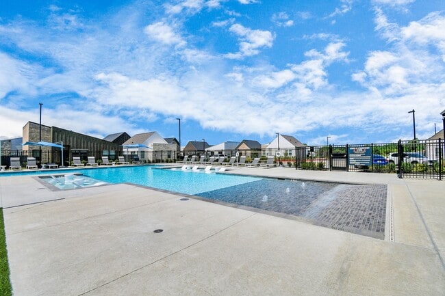 Building Photo - 23823 Cumberland Ridge Dr