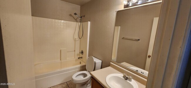 Building Photo - 3709 E Jasper Dr