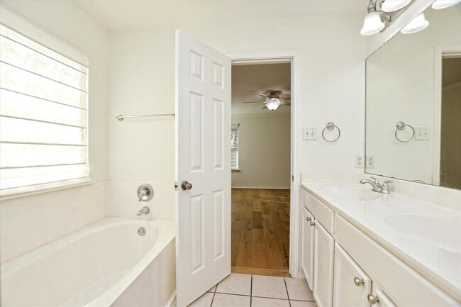 Building Photo - 3462 Flowstone Ln