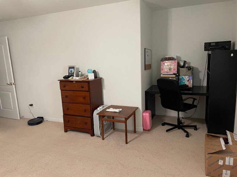 Building Photo - 3066 Rodrick Cir