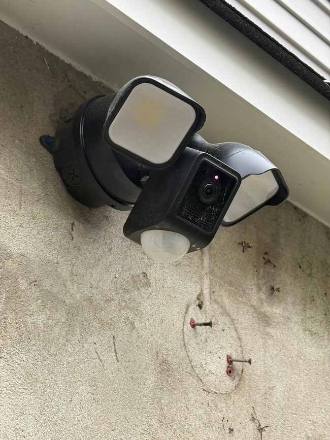 Building Photo - 2329 N Cleveland St