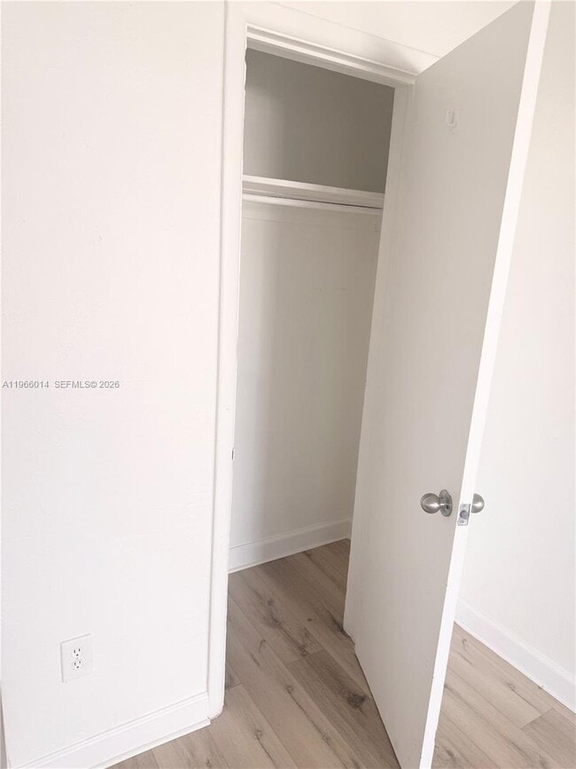 Building Photo - 840 NW 10th St