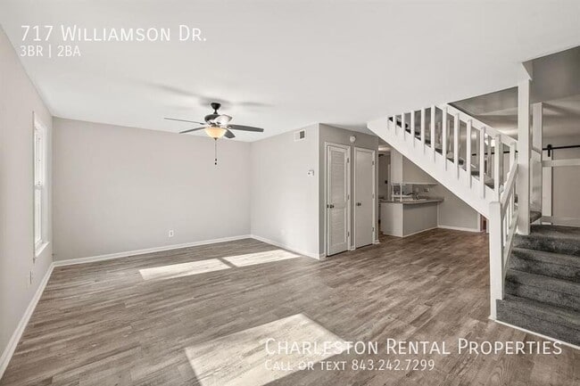 Building Photo - 717 Williamson Dr