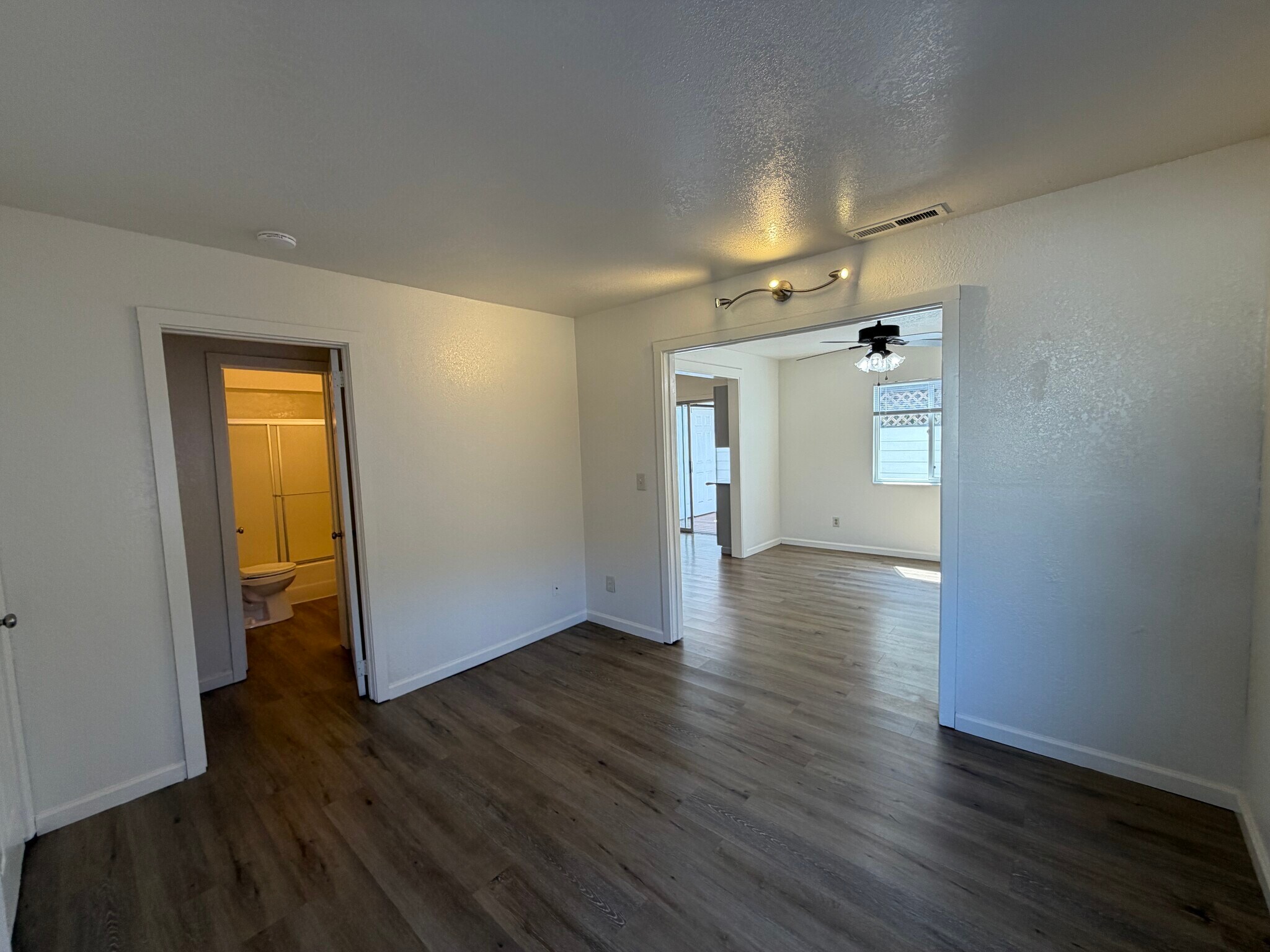 Building Photo - 3145 Keats St
