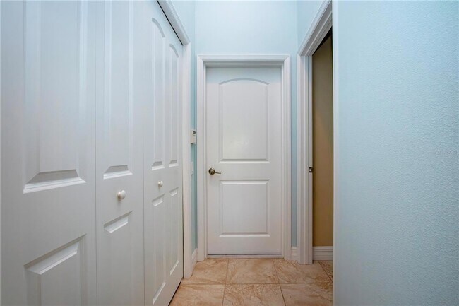 Building Photo - 4940 Tobermory Way