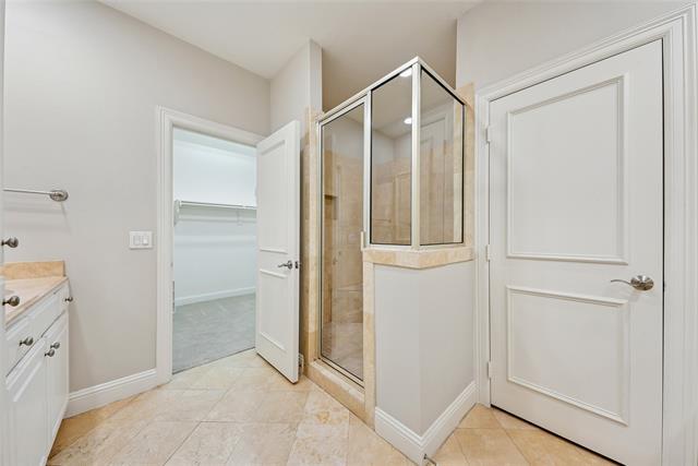 Building Photo - 4502 Holland Ave