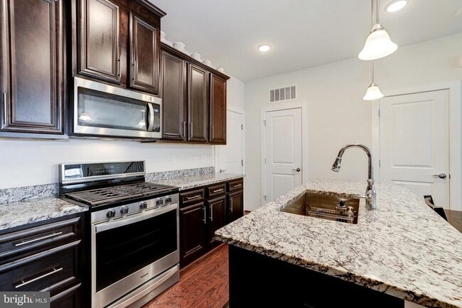 Building Photo - 13389 Launders St