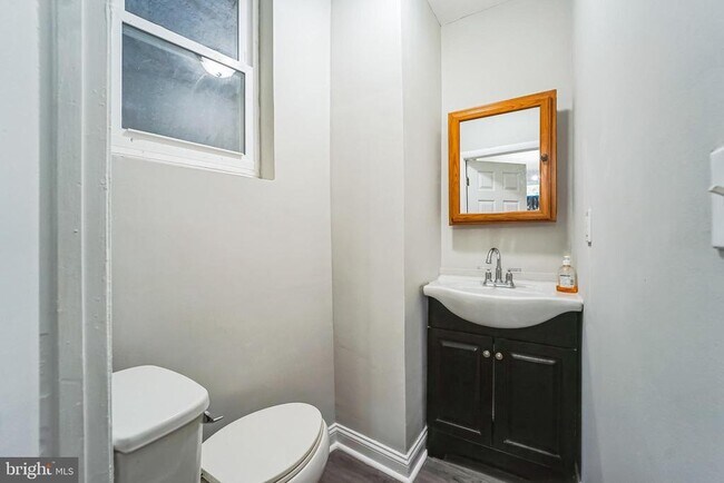 Building Photo - 2356 McCulloh St