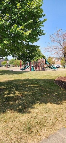Building Photo - 1316 Kettleson Dr