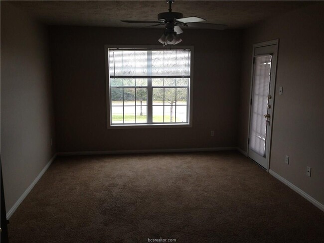 Building Photo - 100 Deacon Dr