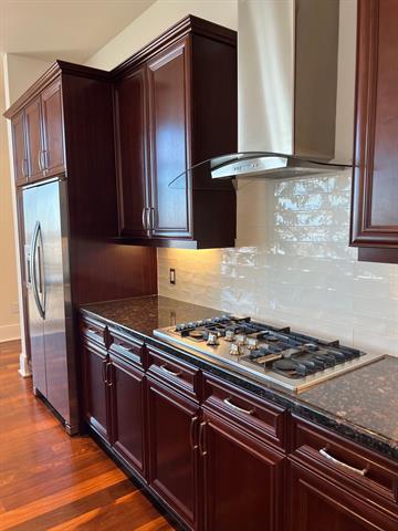 Building Photo - 8066 Park Ln