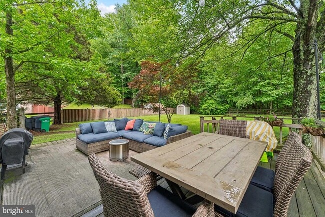 Building Photo - 9710 Muirfield Dr