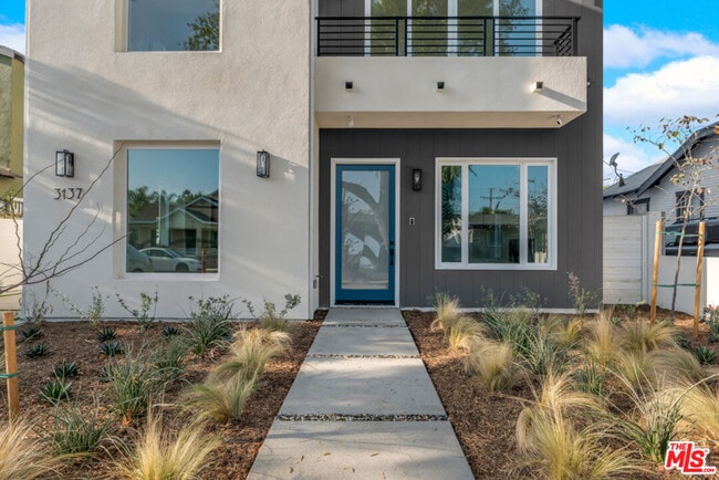 Building Photo - 3137 Curts Ave