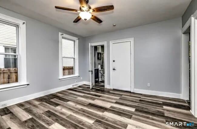 Building Photo - 6 Gilbert Ave