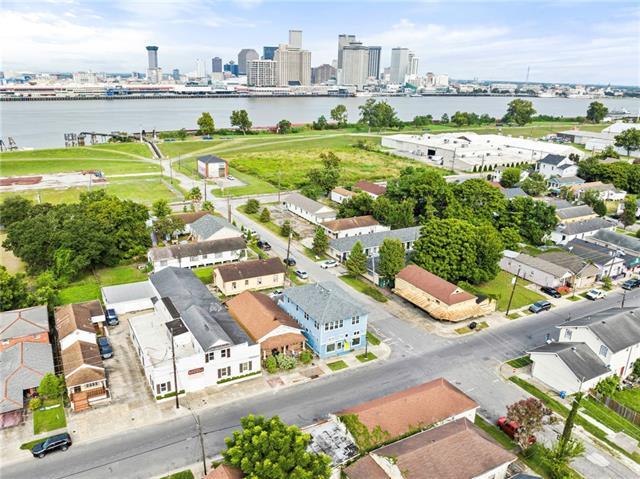 Building Photo - 333 De Armas St