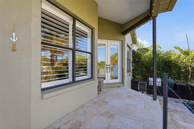 Building Photo - 909 Allegro Ln