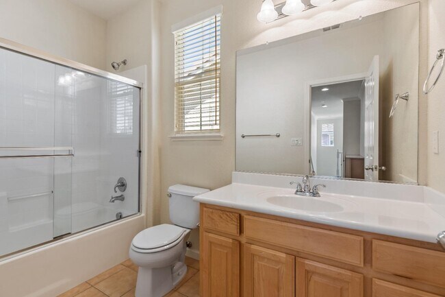 Building Photo - 20863 Grapevine Dr