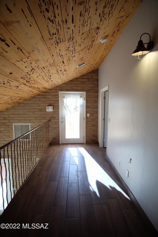 Building Photo - 10514 E Seven Generations Way