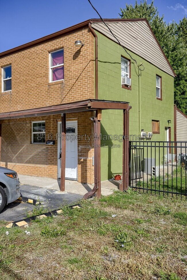 Building Photo - 8720 E Winner Rd