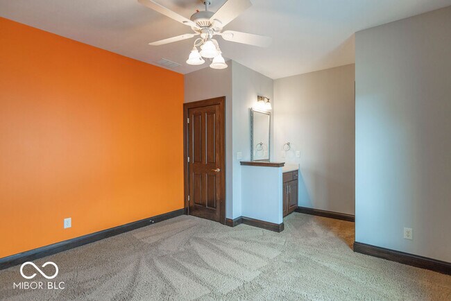 Building Photo - 3000 E County Rd 350 S