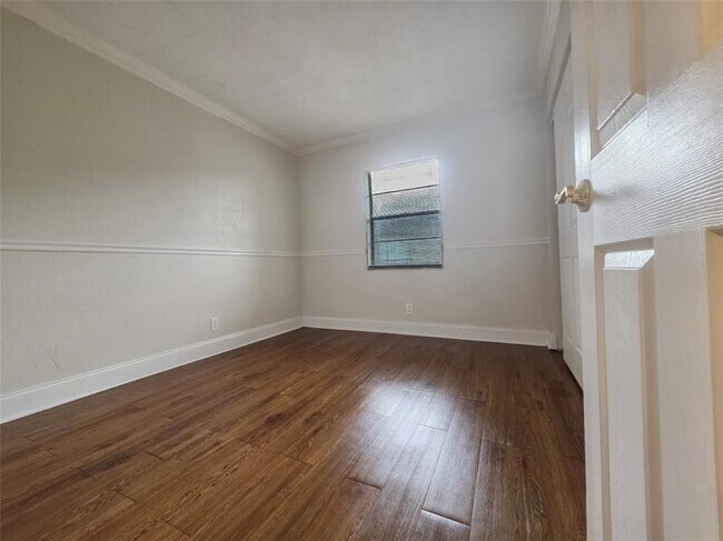 Building Photo - 3187 Coral Ridge Dr