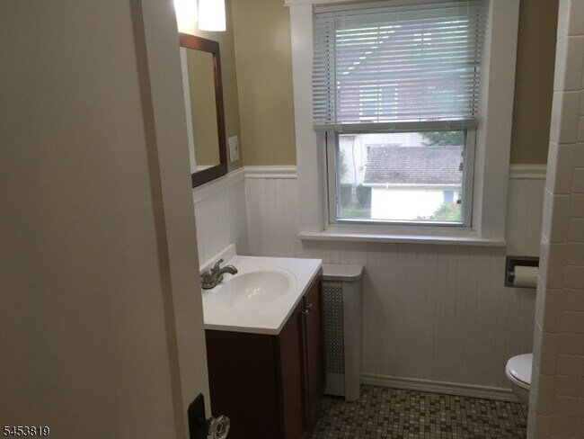 Building Photo - 58 Buena Vista Ave