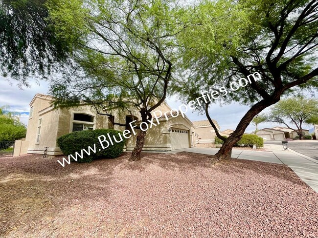 Building Photo - 5 Bedrooms, 3 Baths Home, Rancho Visto