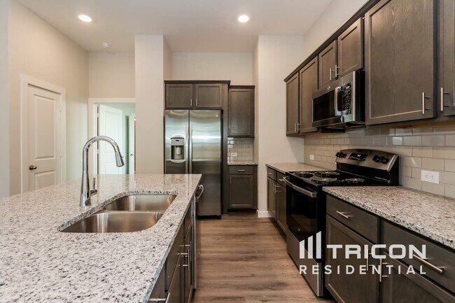 Building Photo - 2330 Cohorn Trl