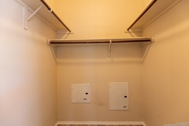 Building Photo - 7226 Golf Way